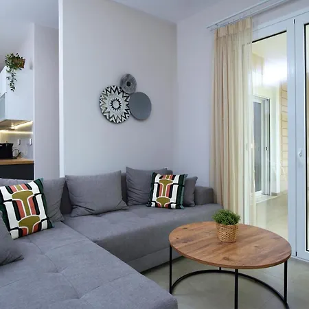 Arokaria Ii Apartament *