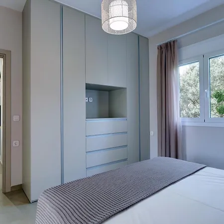 Apartament Arokaria Ii